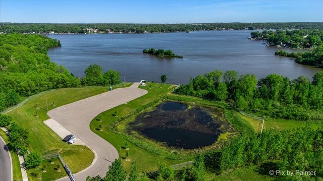 8538 Stillwater Road, Wonder Lake, IL 60097