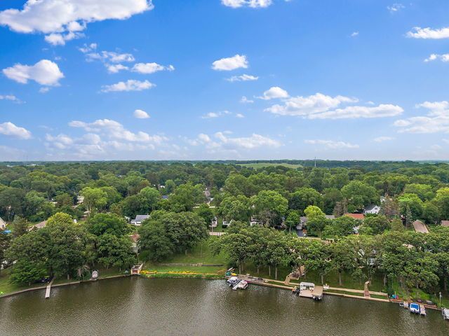 8538 Stillwater Road, Wonder Lake, IL 60097