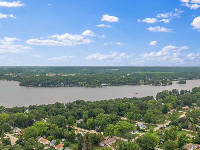 8538 Stillwater Road, Wonder Lake, IL 60097