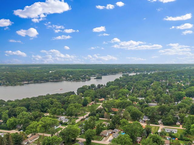 8538 Stillwater Road, Wonder Lake, IL 60097