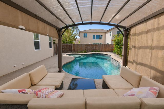 3488 Lincoln Avenue, Clovis, CA 93619