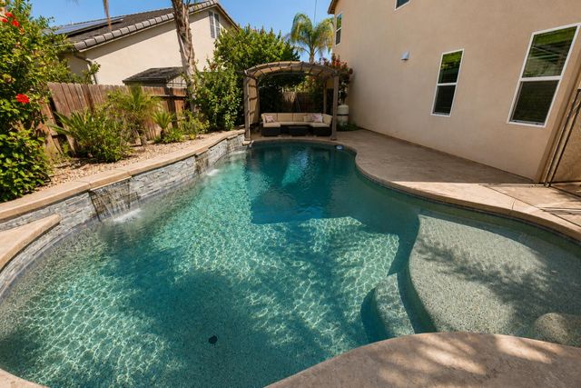 3488 Lincoln Avenue, Clovis, CA 93619
