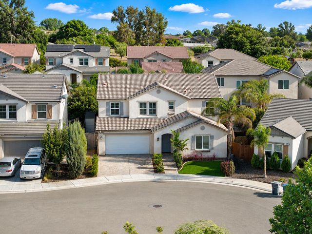 3488 Lincoln Avenue, Clovis, CA 93619