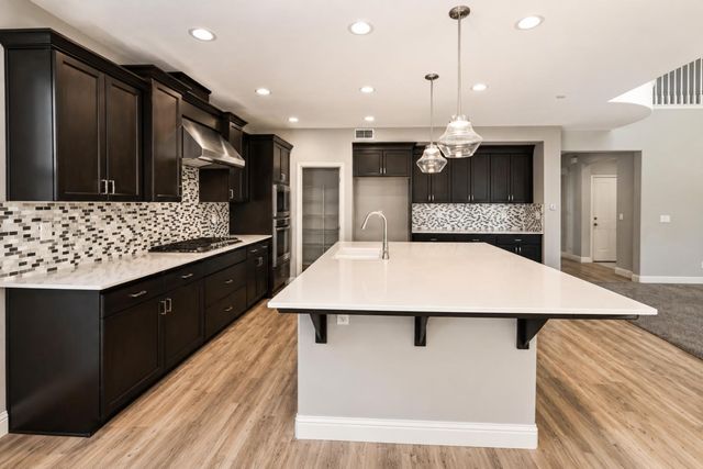 3488 Lincoln Avenue, Clovis, CA 93619