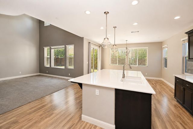 3488 Lincoln Avenue, Clovis, CA 93619