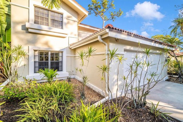 7669 FAIRWAY WOODS DRIVE 704, Sarasota, FL 34238