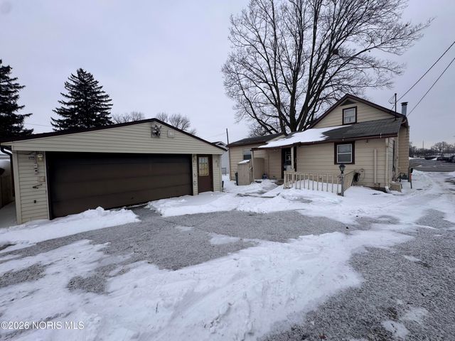 224 Sackett Street, Maumee, OH 43537