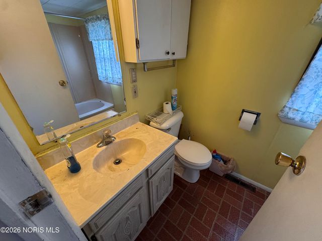 224 Sackett Street, Maumee, OH 43537