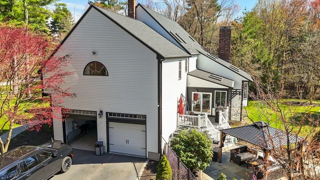 27 Bogastow Circle, Millis, MA 02054