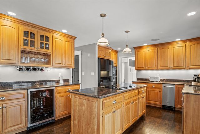 27 Bogastow Circle, Millis, MA 02054