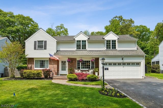 22 Homestead Ter, Scotch Plains Twp., NJ 07076