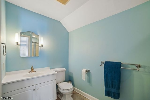 22 Homestead Ter, Scotch Plains Twp., NJ 07076