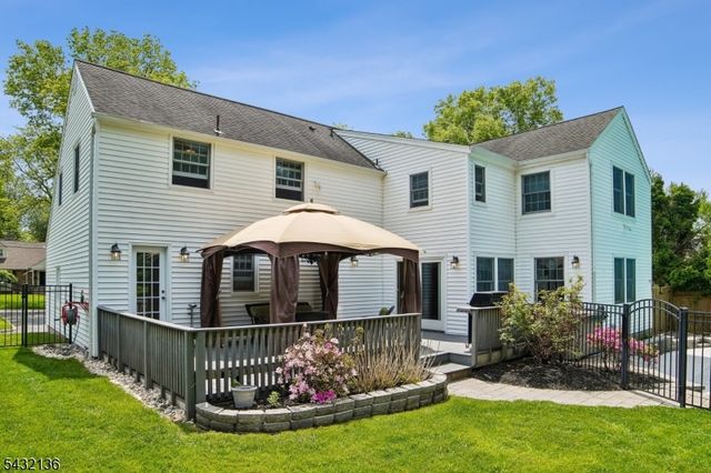 22 Homestead Ter, Scotch Plains Twp., NJ 07076