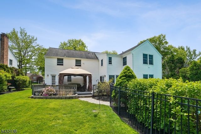 22 Homestead Ter, Scotch Plains Twp., NJ 07076