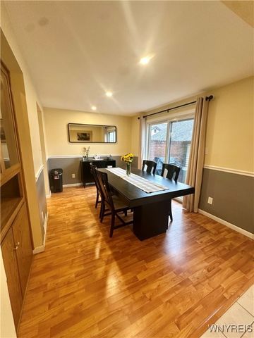 104 Charlesgate Circle, Amherst, NY 14051