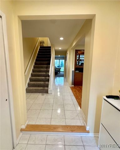 104 Charlesgate Circle, Amherst, NY 14051