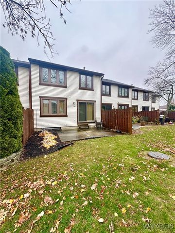 104 Charlesgate Circle, Amherst, NY 14051