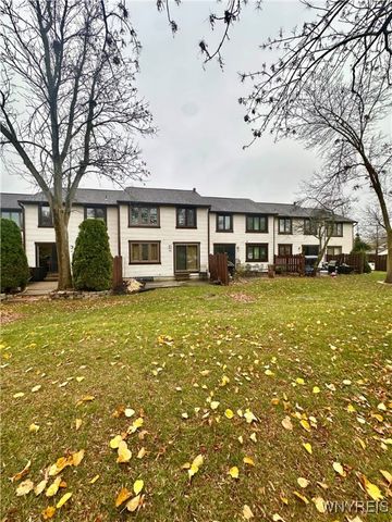 104 Charlesgate Circle, Amherst, NY 14051