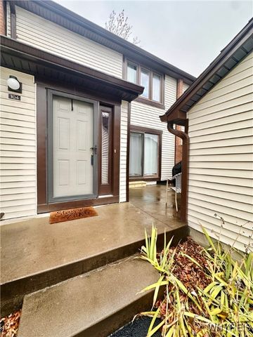 104 Charlesgate Circle, Amherst, NY 14051