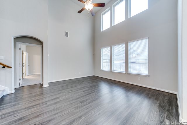 213 ASPEN DR, Boerne, TX 78006