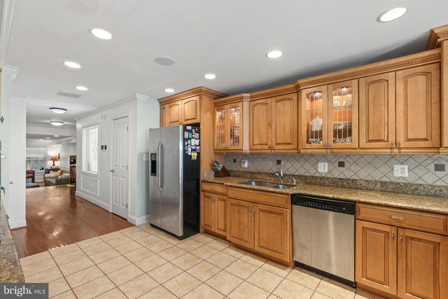 1933 FLEET ST, Baltimore, MD 21231
