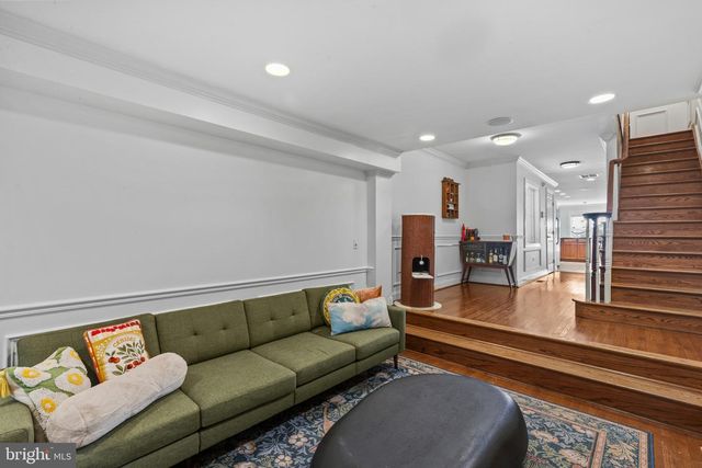 1933 FLEET ST, Baltimore, MD 21231