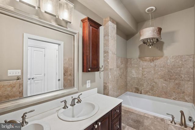 1933 FLEET ST, Baltimore, MD 21231