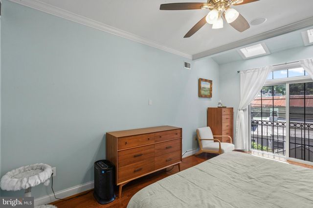 1933 FLEET ST, Baltimore, MD 21231