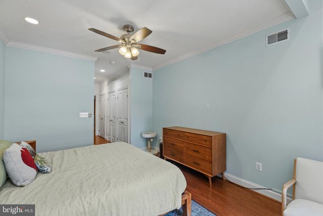 1933 FLEET ST, Baltimore, MD 21231