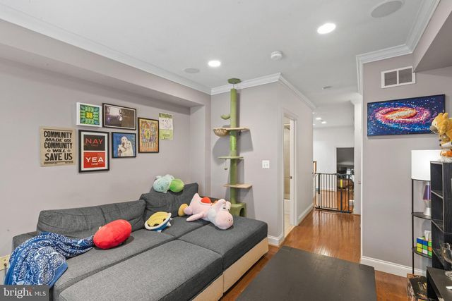 1933 FLEET ST, Baltimore, MD 21231