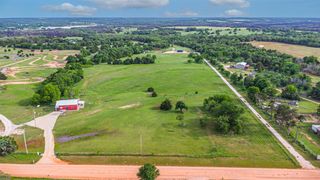 6105 E Prairie Grove Lane, Guthrie, OK 73044