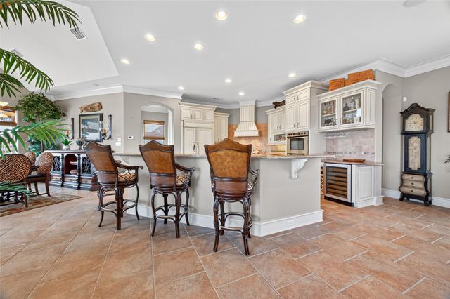 13 Sugarloaf, Hitchcock, TX 77563
