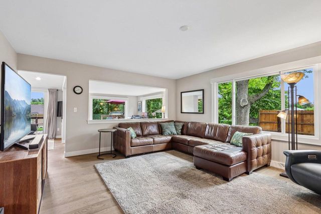 17675 Wexford COURT, Brookfield, WI 53045