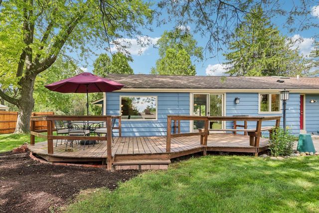 17675 Wexford COURT, Brookfield, WI 53045