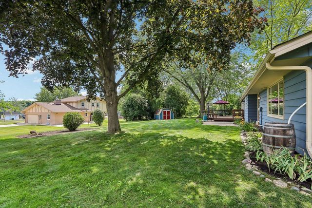 17675 Wexford COURT, Brookfield, WI 53045