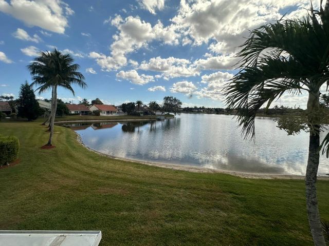 7700 Stone Harbour Drive 4, Lake Worth, FL 33467