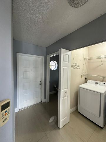 7700 Stone Harbour Drive 4, Lake Worth, FL 33467