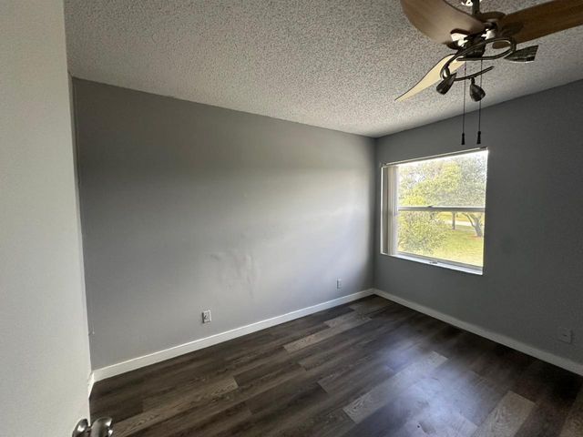 7700 Stone Harbour Drive 4, Lake Worth, FL 33467