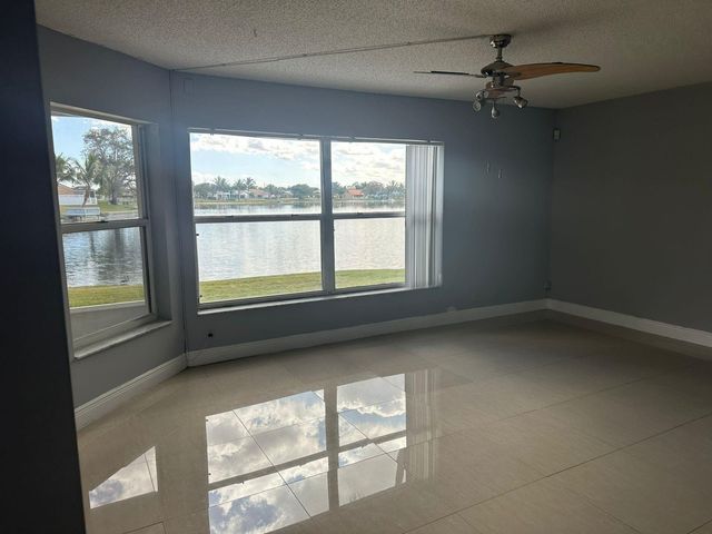 7700 Stone Harbour Drive 4, Lake Worth, FL 33467