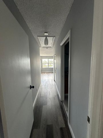 7700 Stone Harbour Drive 4, Lake Worth, FL 33467