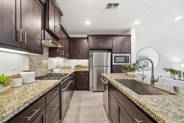 762 Amalfi Loop, Milpitas, CA 95035