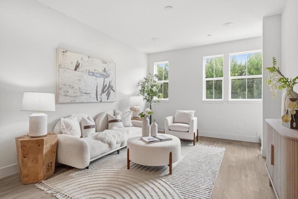 Image 3 of property listing at 762 Amalfi Loop, Milpitas, CA 95035