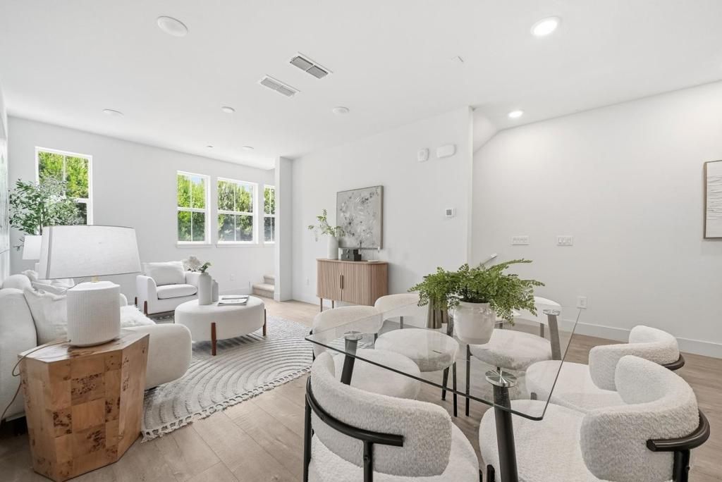 Image 4 of property listing at 762 Amalfi Loop, Milpitas, CA 95035