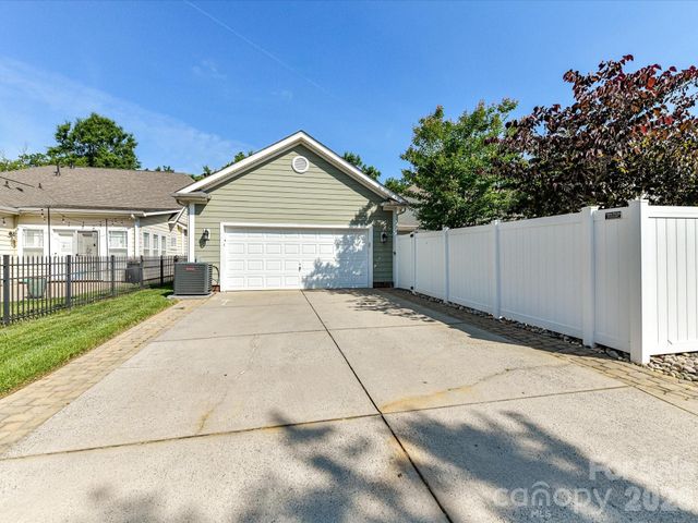7002 Ladys Secret Drive, Indian Trail, NC 28079
