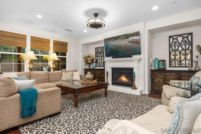 2819 Lido Pl, Carlsbad, CA 92008