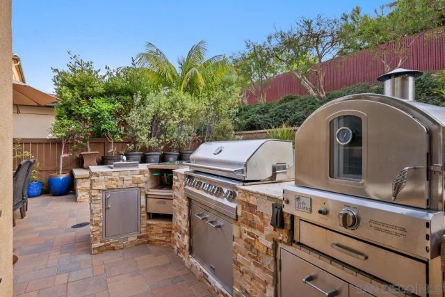 2819 Lido Pl, Carlsbad, CA 92008