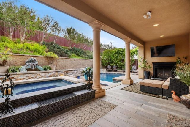 2819 Lido Pl, Carlsbad, CA 92008