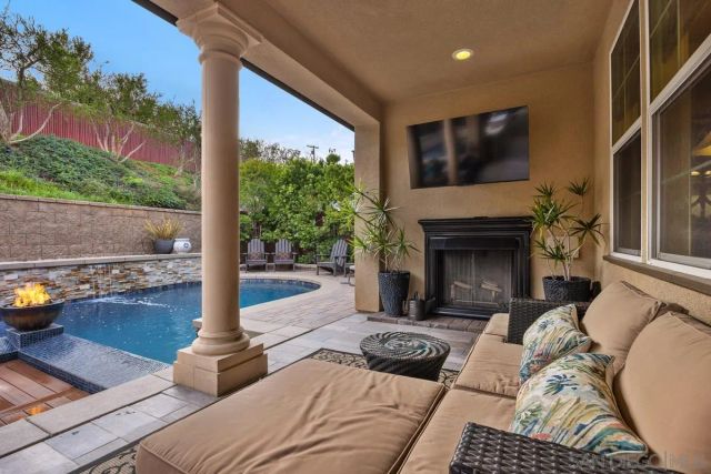 2819 Lido Pl, Carlsbad, CA 92008