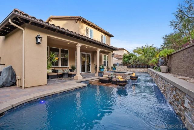 2819 Lido Pl, Carlsbad, CA 92008