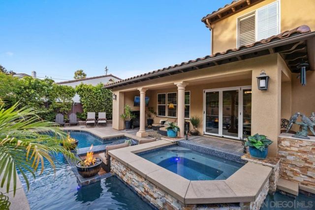 2819 Lido Pl, Carlsbad, CA 92008